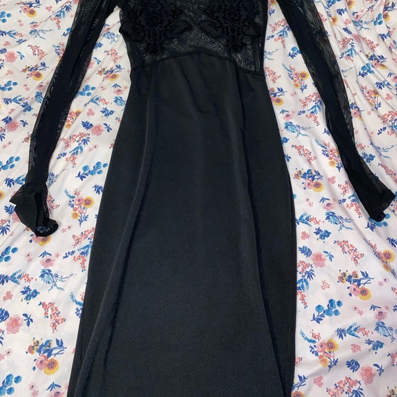 Windsor Black Midi Dress - Picture 3 of 9